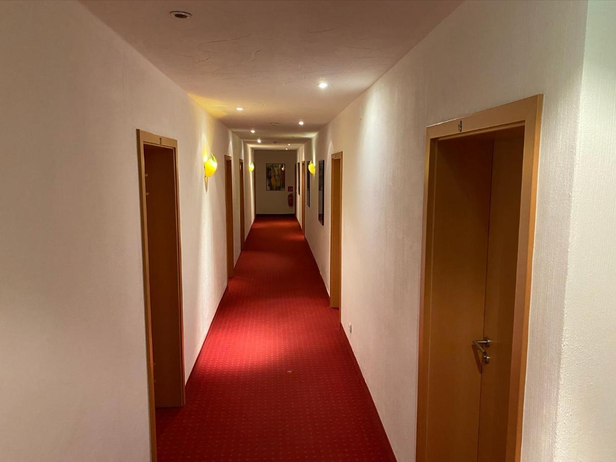 Hotel Friedenseiche Neukirchen-Vluyn Exterior foto